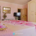Dolce Aurora Oda ve Kahvaltı 4*